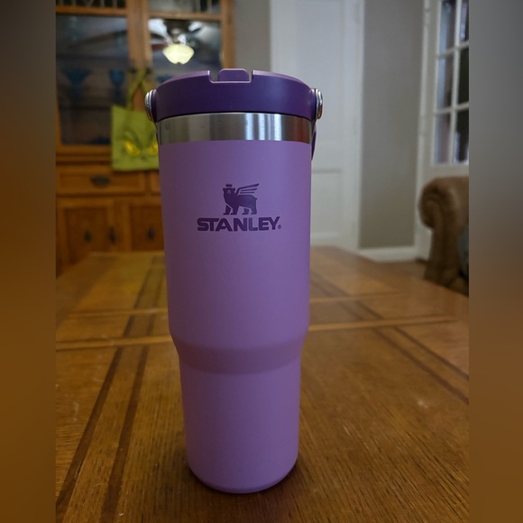 Stanley Flip Straw Tumbler 30oz - Picture 2 of 3